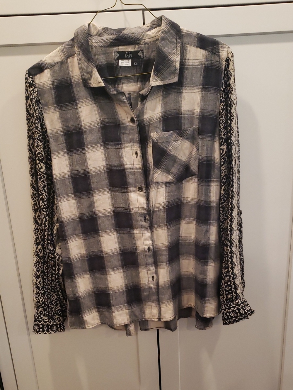 Tru Luxe Jeans Black & Cream Plaid Button-Up Shirt